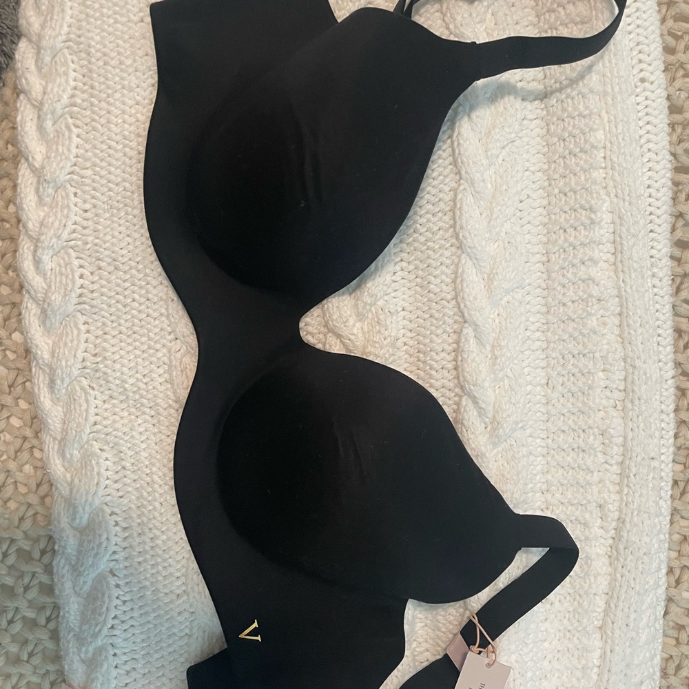 Victoria's Secret Black Seamless Bra